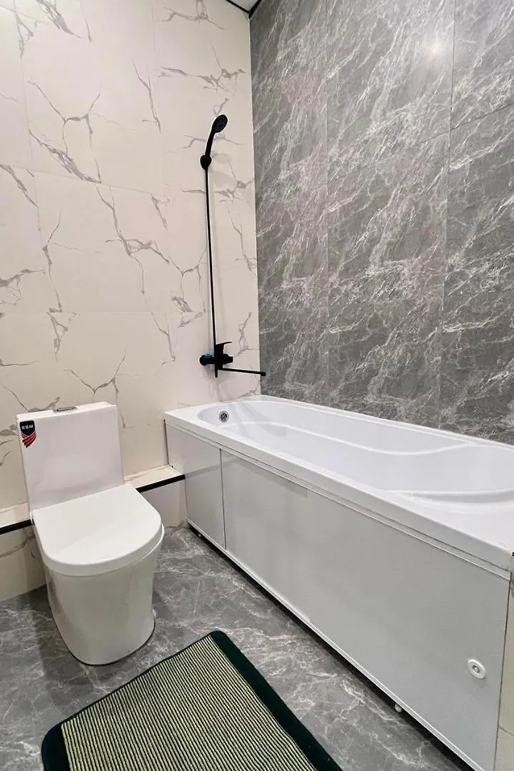Уютные Семейные Апартаменты Для Большой Семьи Almaty Apartment