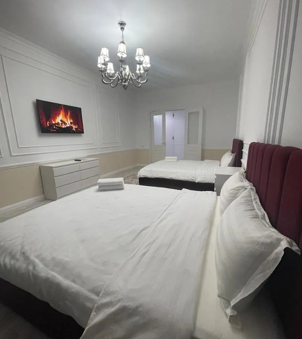 Уютные Семейные Апартаменты Для Большой Семьи Almaty Apartment