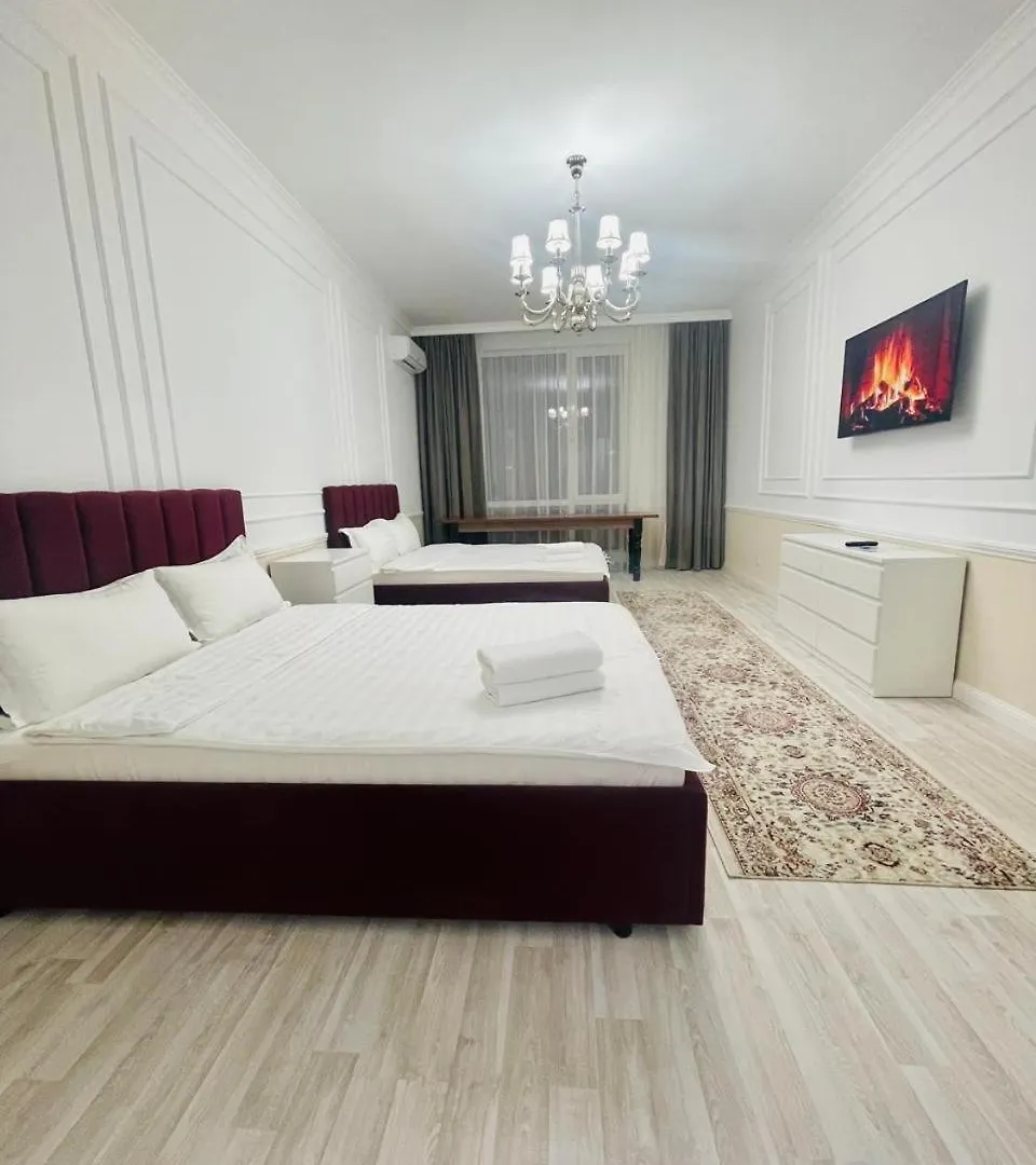 Уютные Семейные Апартаменты Для Большой Семьи Almaty